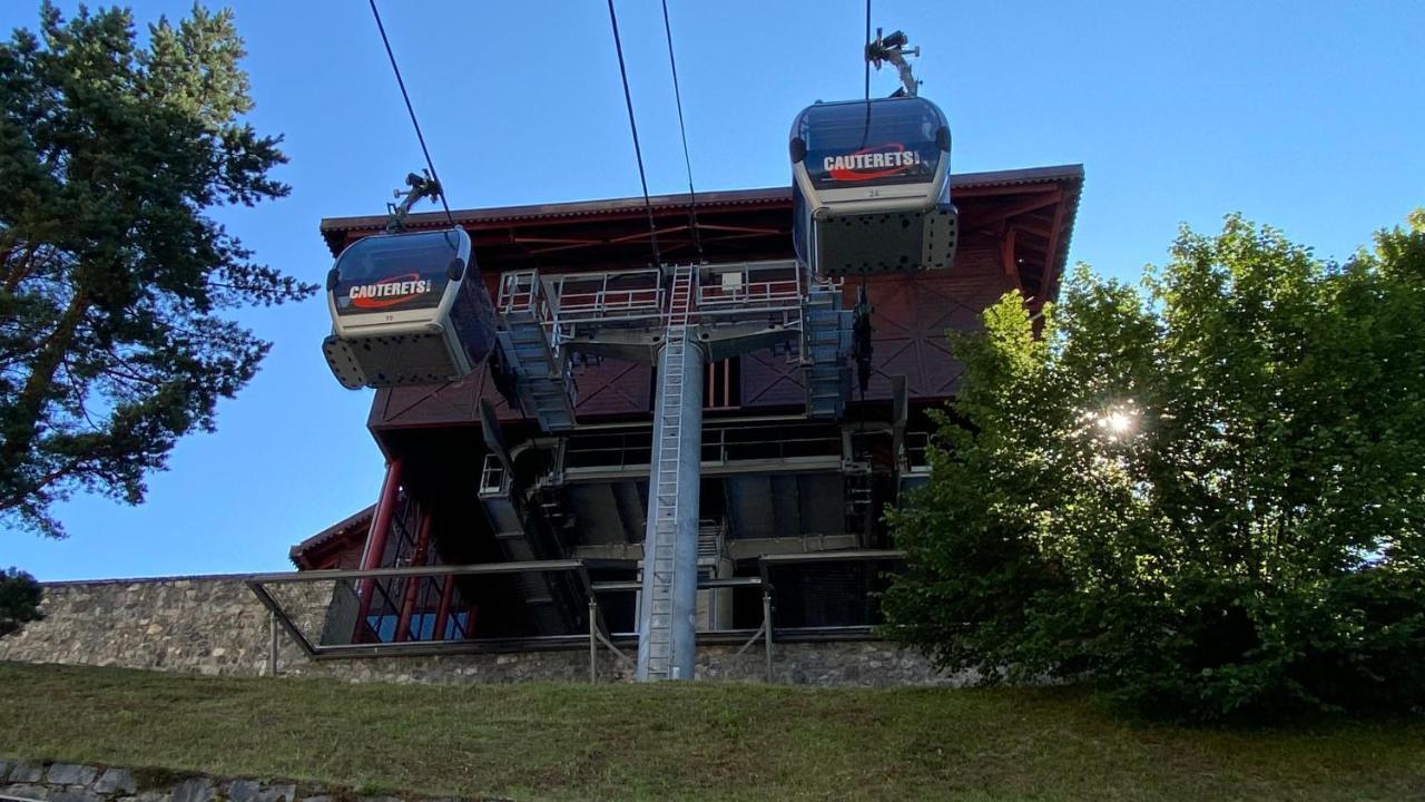 Le Navarre, charmant T2 familial équipé, en rez-de-chaussée, très bien situé en centre ville de Cauterets Exterior foto