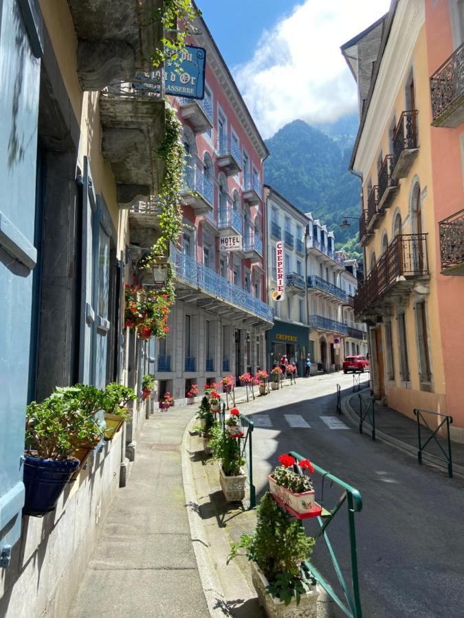 Le Navarre, charmant T2 familial équipé, en rez-de-chaussée, très bien situé en centre ville de Cauterets Exterior foto