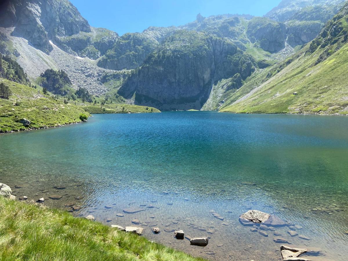 Le Navarre, charmant T2 familial équipé, en rez-de-chaussée, très bien situé en centre ville de Cauterets Exterior foto